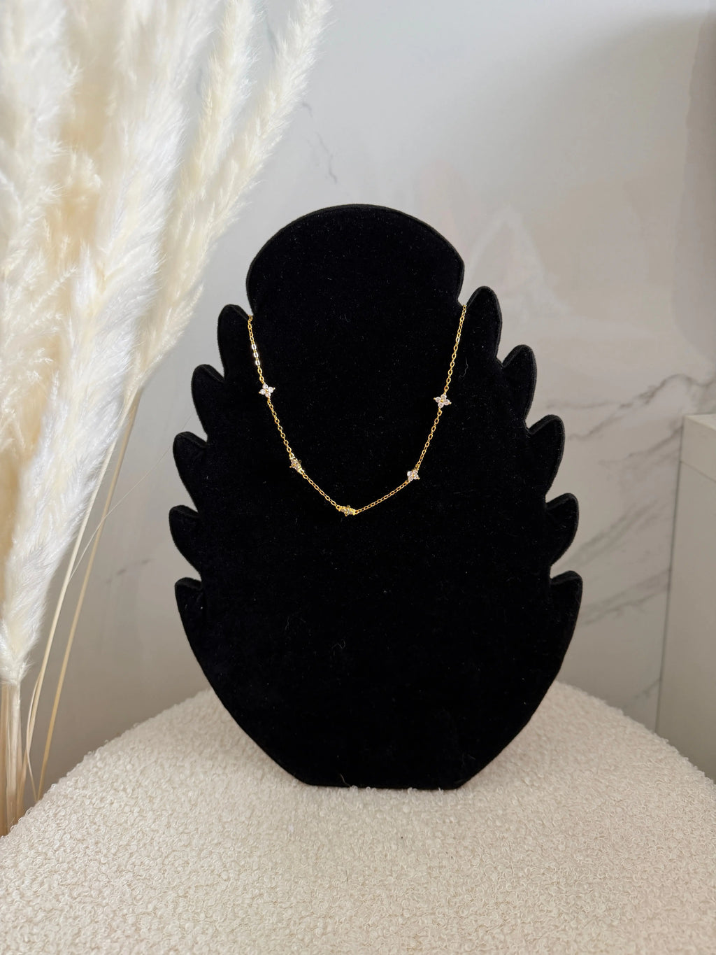 Collier doré - Petites fleurs Maddy & Co
