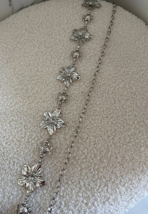 Ceinture chaîne fleur  - Argenté Maddy & Co