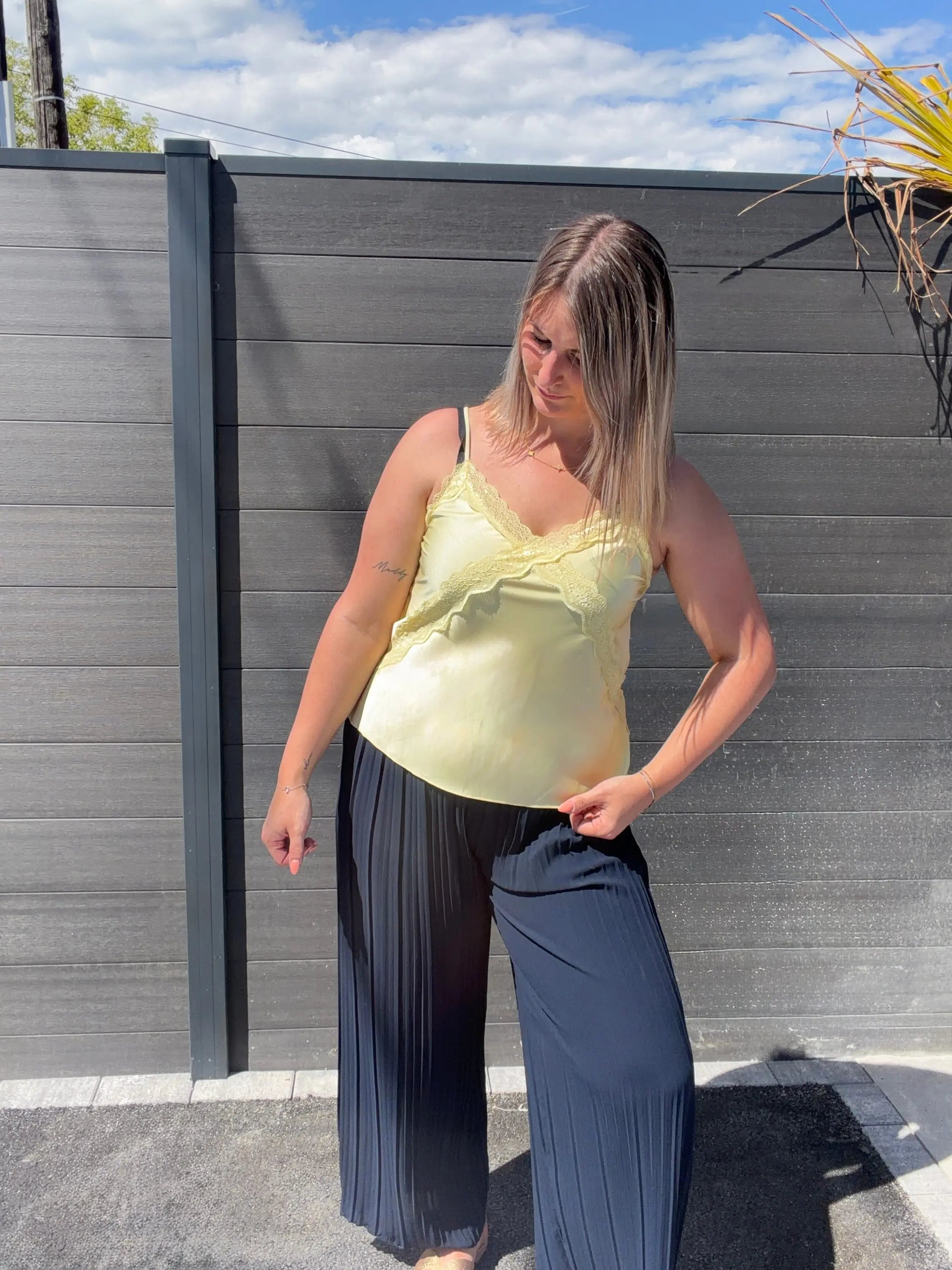 Top Carla satiné - Jaune Maddy & Co