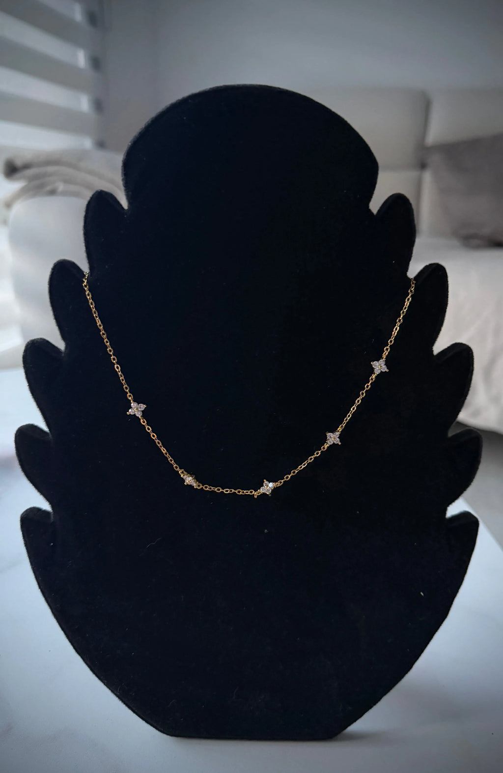 Collier doré - Petites fleurs Maddy & Co