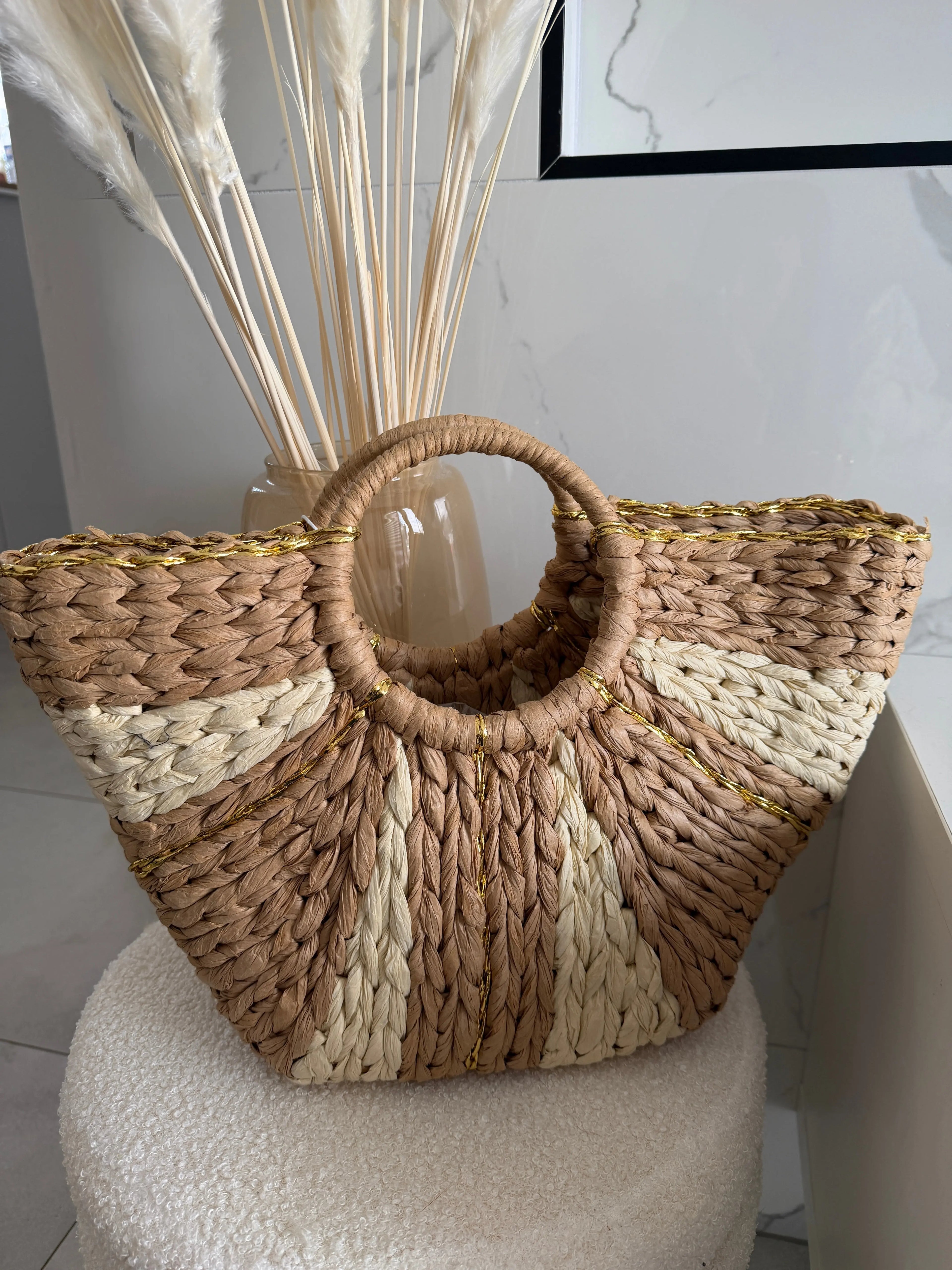 Sac à main bohème tressé beige – Éclat doré Maddy & Co