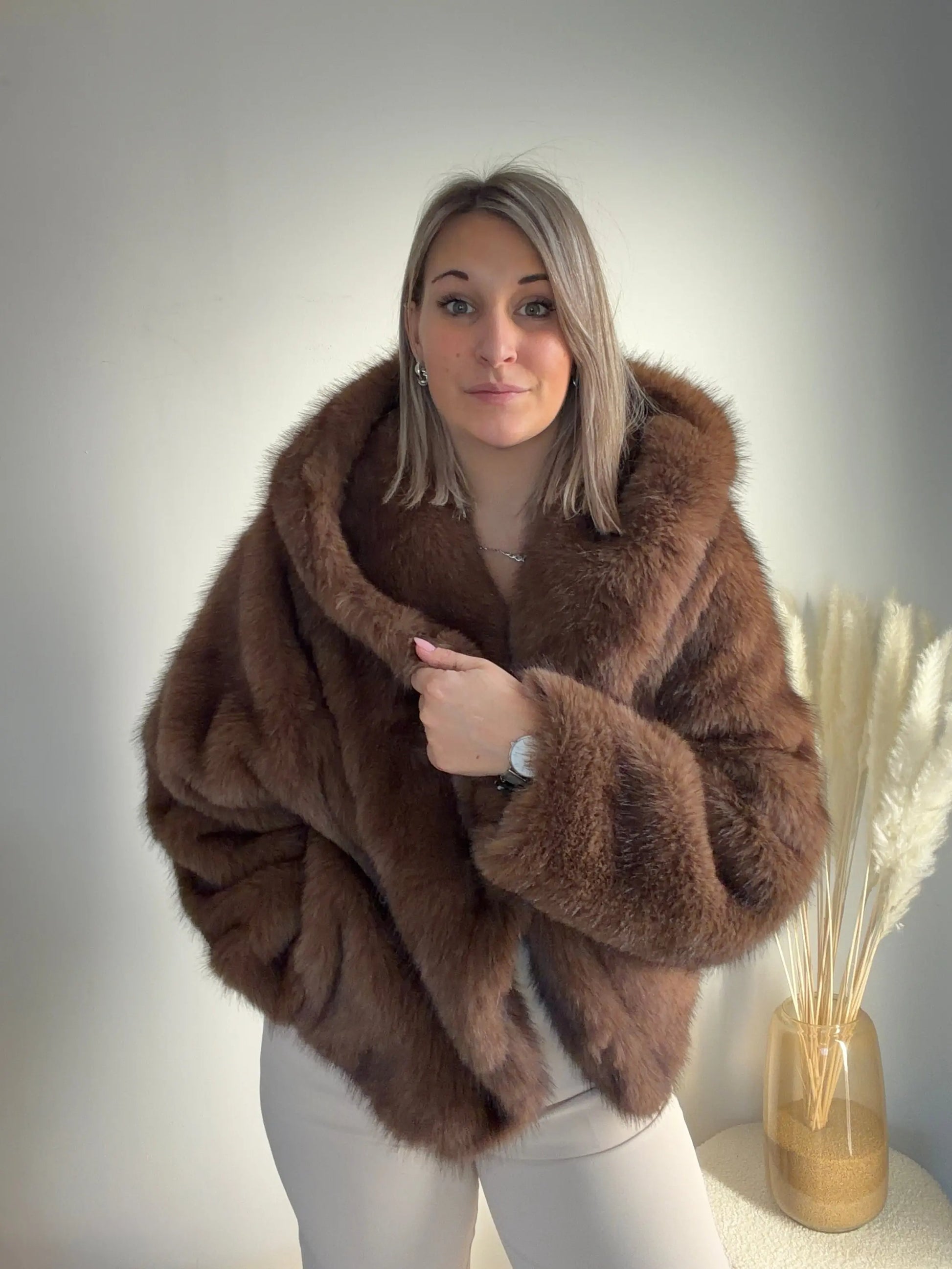 Manteau NAYA - la pièce parfaite pour allier confort et style