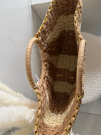 Sac à main bohème tressé beige – Éclat doré Maddy & Co