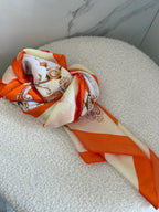 Foulard carré imprimé - Orange Maddy & Co
