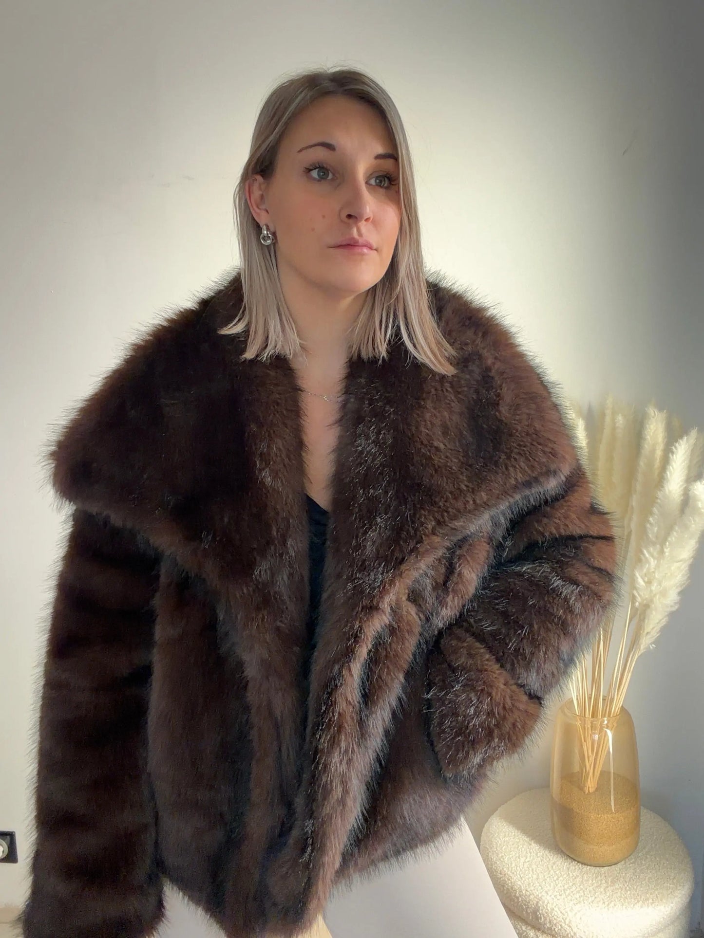 Le manteau ALMA - pièce incontournable de l'hiver 