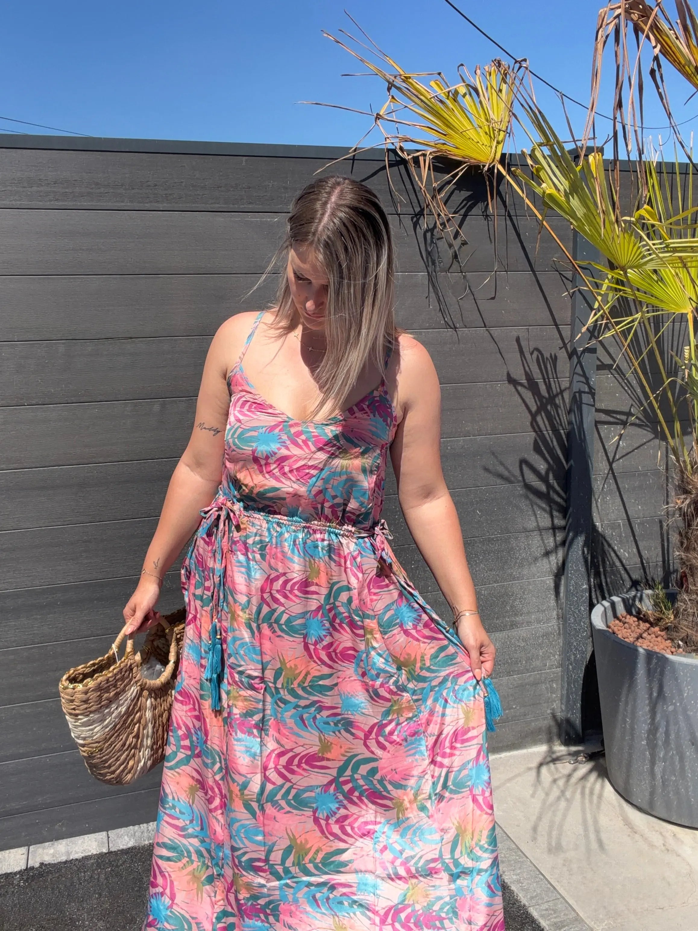Robe Amaya Maddy & Co