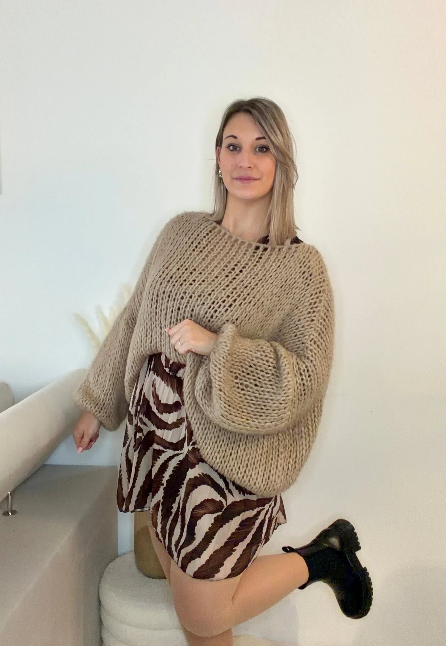 Robe marron et beige fluide 