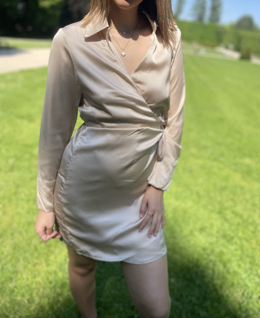 Robe satinée